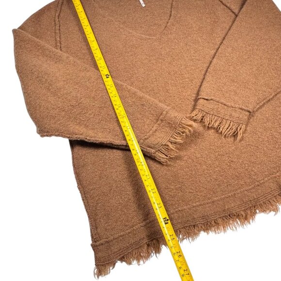 Free People Oversized Wool Sweater Sz.S Tan Camel Fringe Boho Minimalist Cozy - Picture 4 of 12